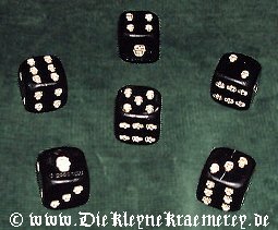 Wrfel mit Totenkpfen als Augen